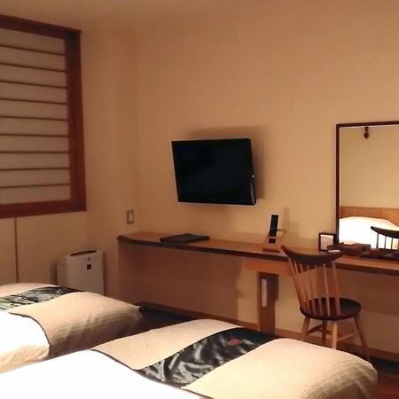 Niseko Konbu Onsen Tsuruga Moku-No-Sho Hotel Стая снимка